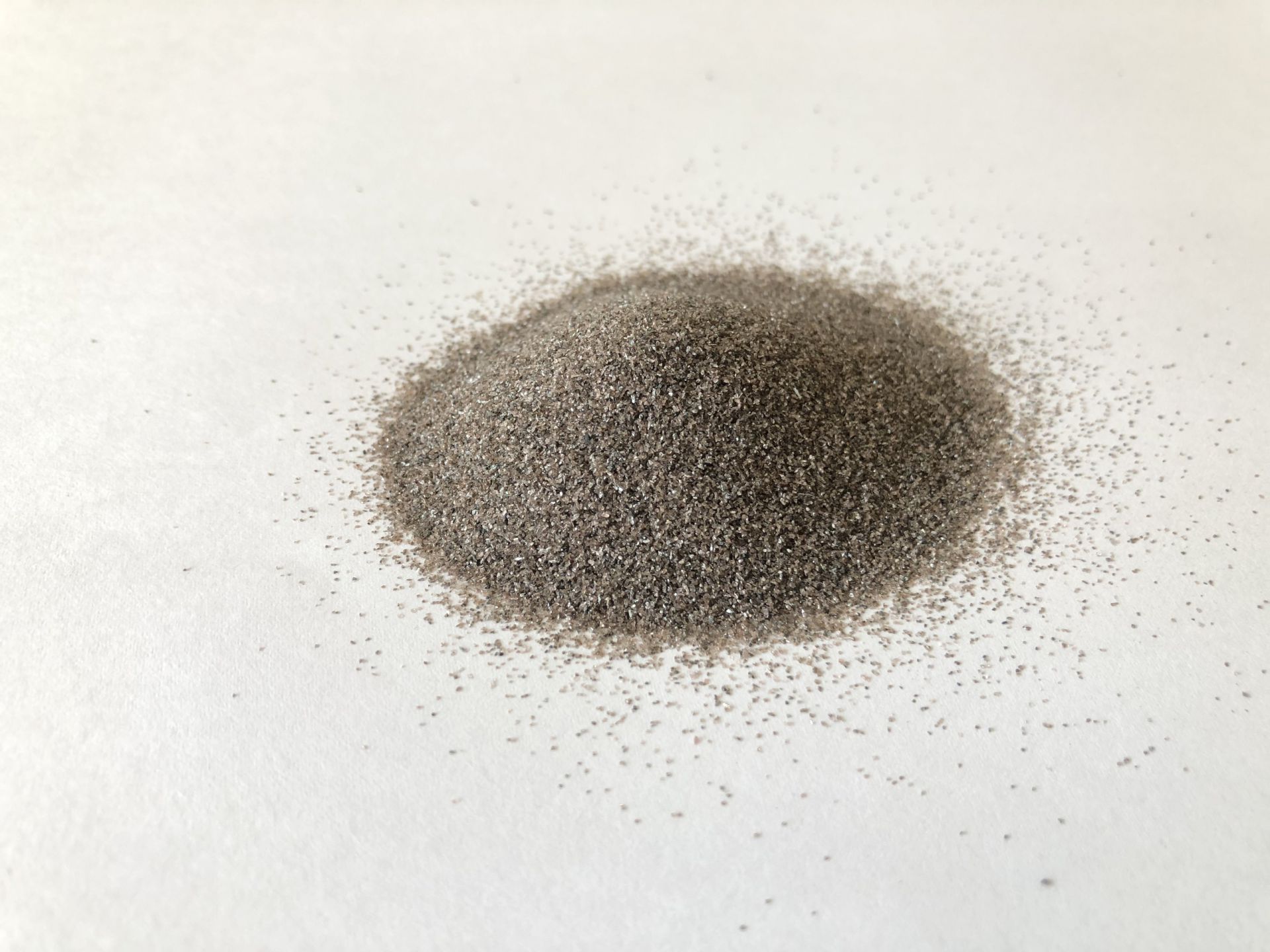 4 loại cát phun được sử dụng phổ biến trong đánh bóng kim loại