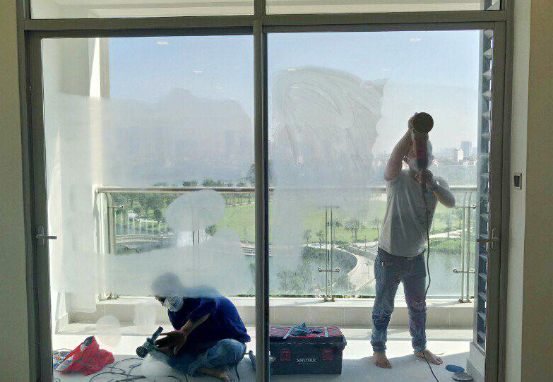 DỊCH VỤ ĐÁNH BÓNG KÍNH CHUYÊN NGHIỆP